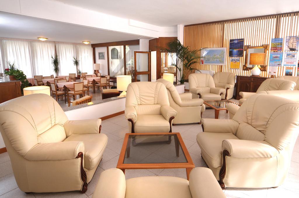 Hotel Lilly Marina di Campo Ngoại thất bức ảnh