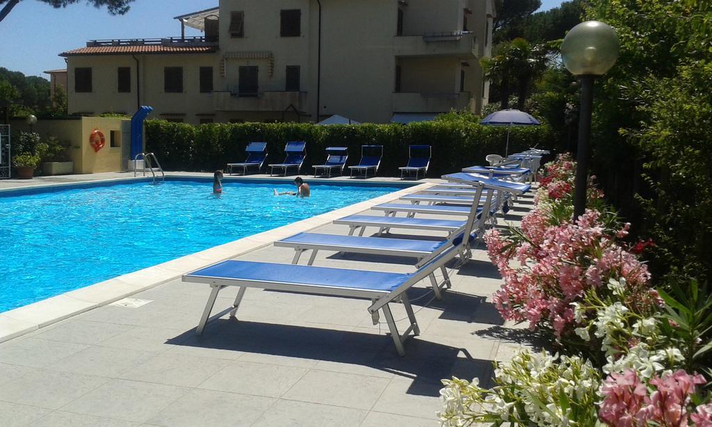 Hotel Lilly Marina di Campo Ngoại thất bức ảnh