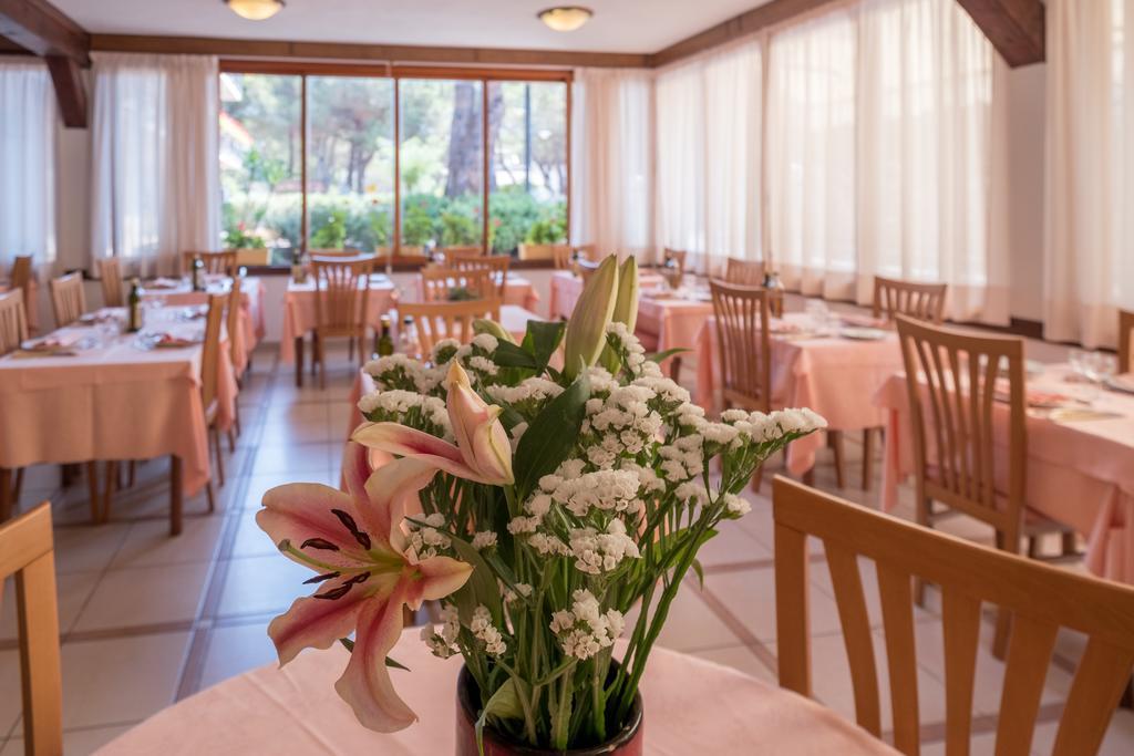 Hotel Lilly Marina di Campo Ngoại thất bức ảnh